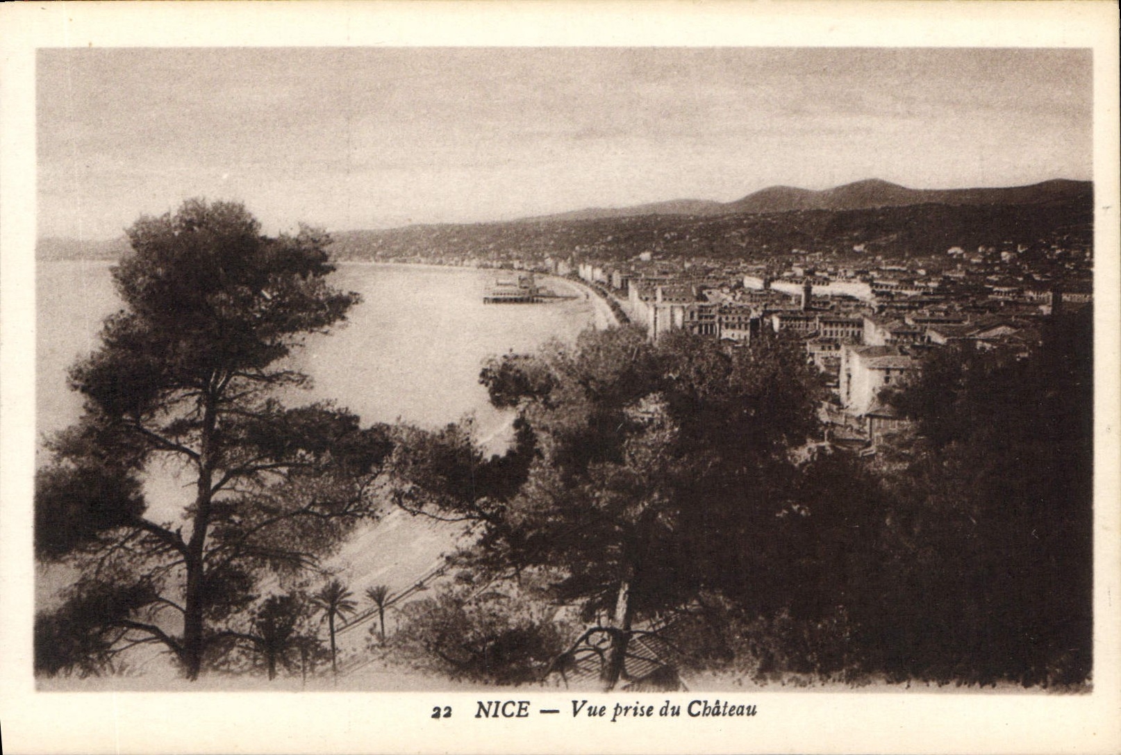 CPA Nice Vue prise du Chateau 