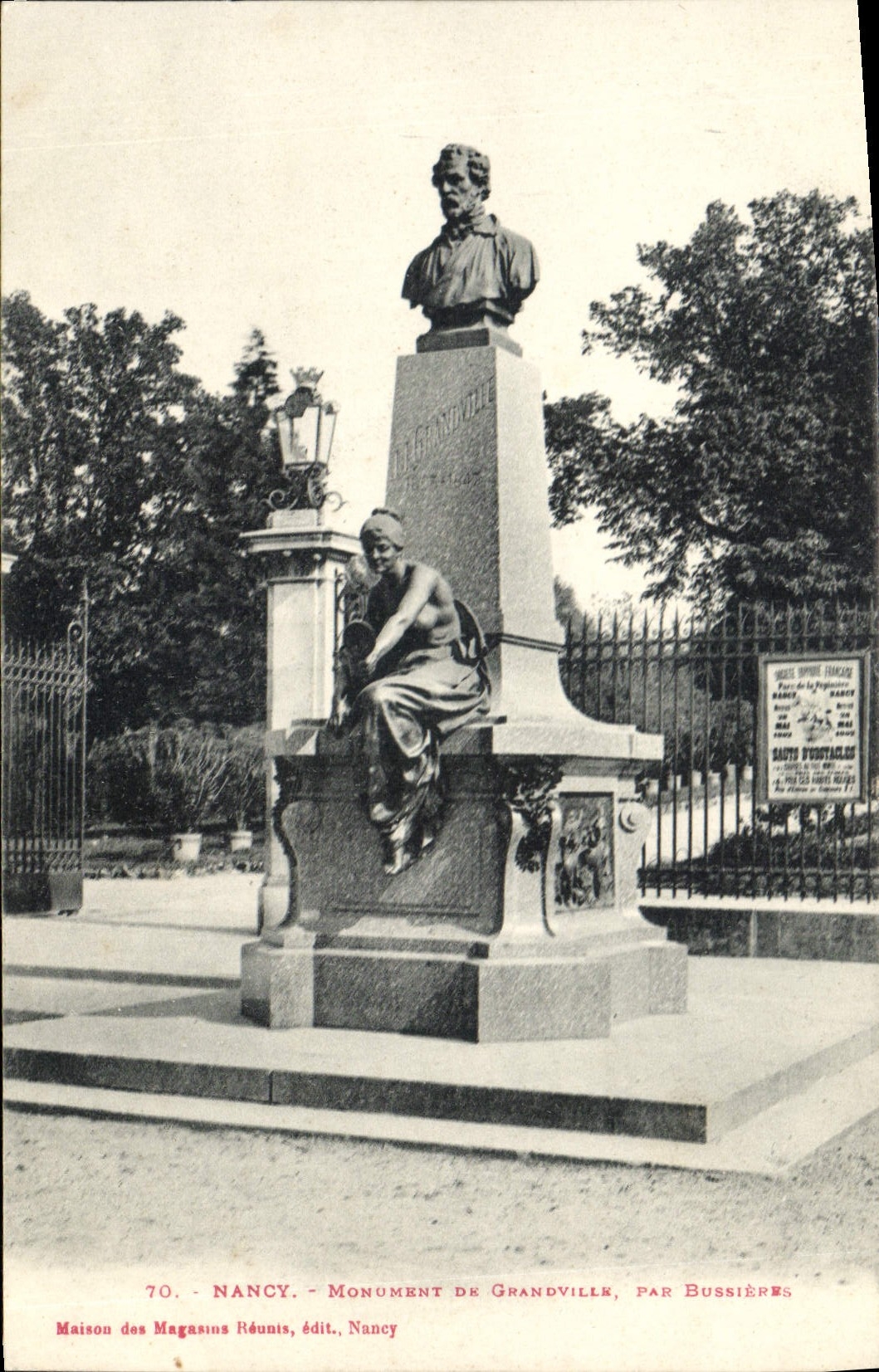 CPA Nancy Monument de Grandville par 