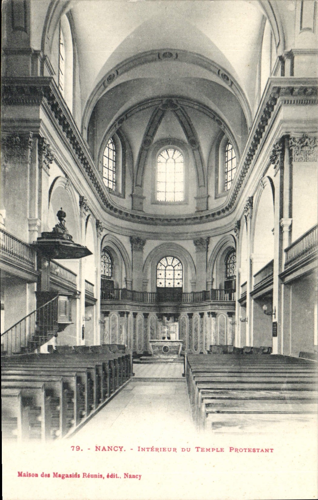 CPA Nancy Interieur du temple protestant 