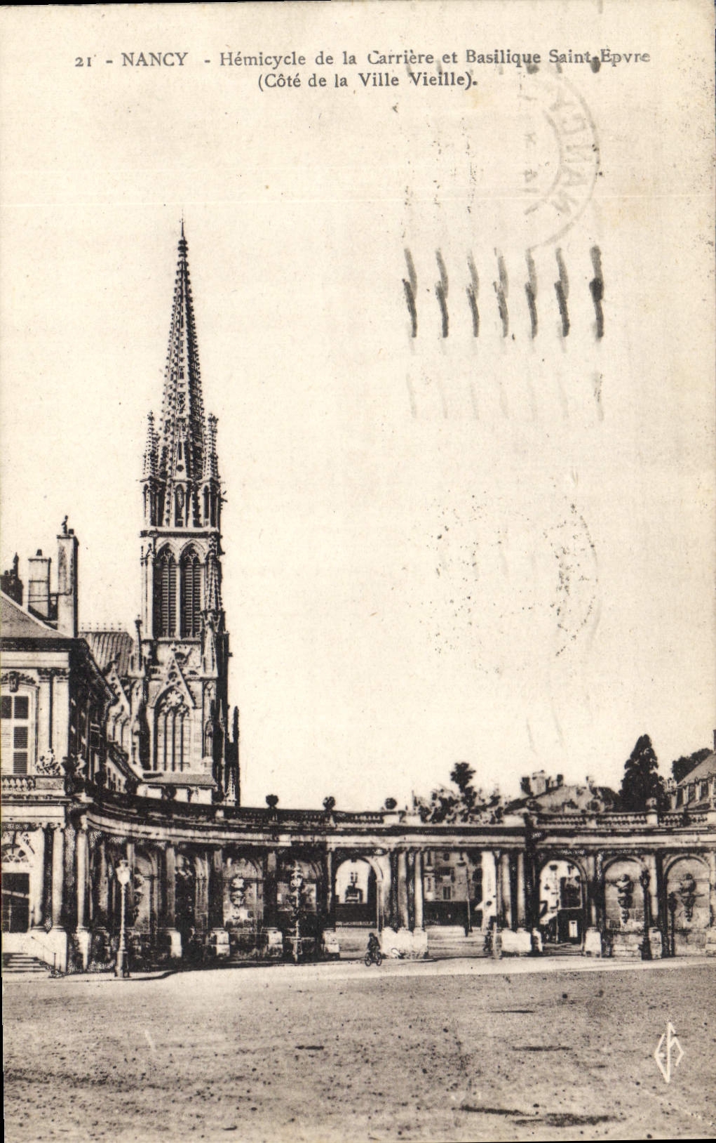CPA Nancy Hemicycle de la Carriere et Basilique Saint Epvre Cote de la Ville Vieille 