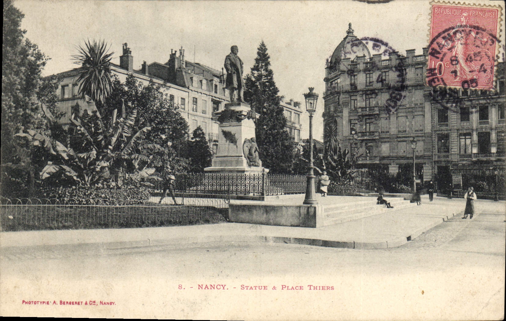 CPA Nancy Statue et Place Thiers 