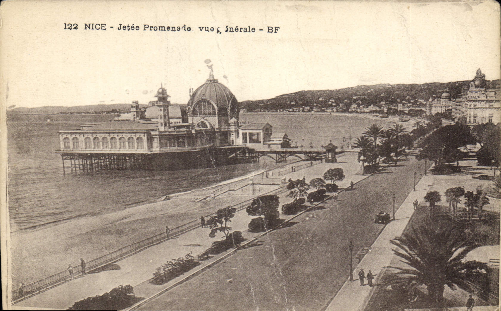 CPA Nice Jetee Promenade vue generale 