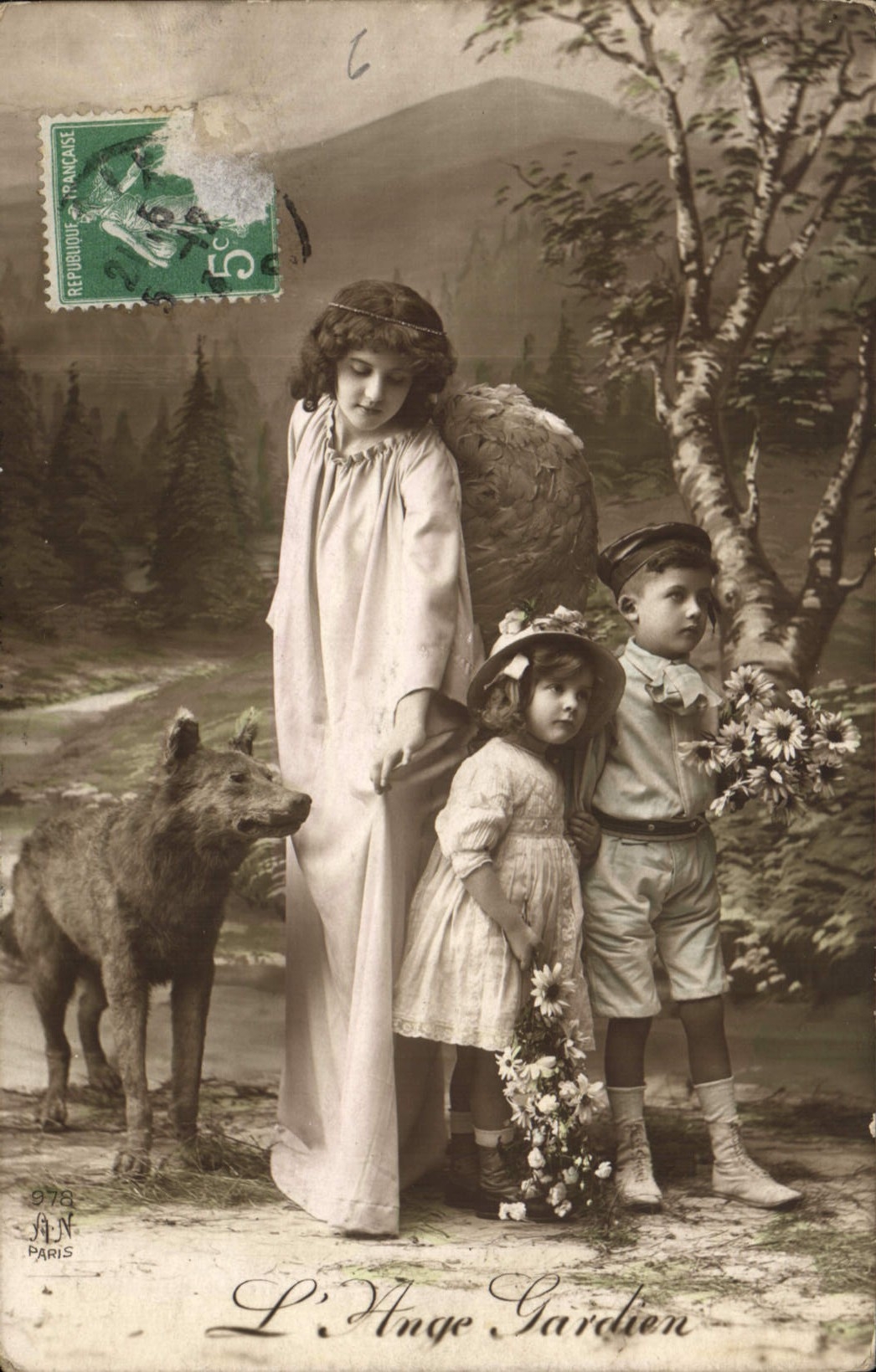 CPA L'Ange Gardien Enfants Loup