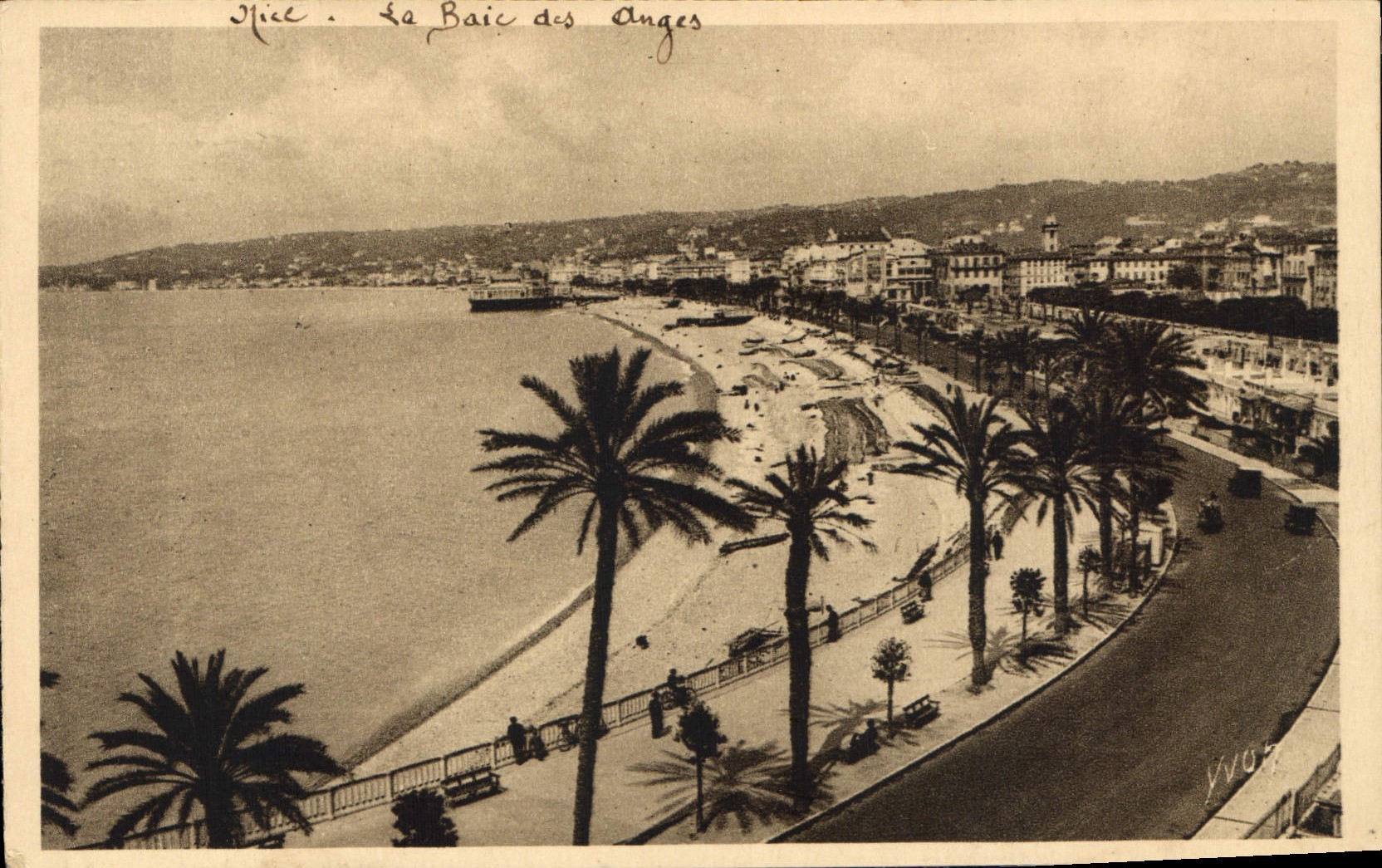 CPA La Douce France Cote d'Azur Nice Alpes Maritimes La Baie des Anges