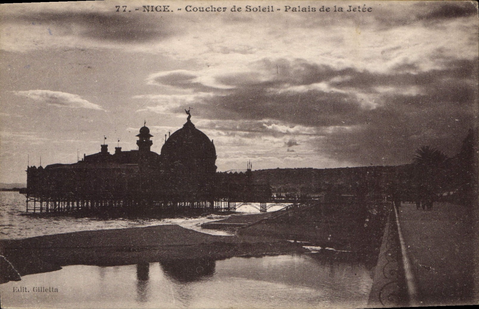 CPA Nice Coucher de Soleil Palais de la Jetee 