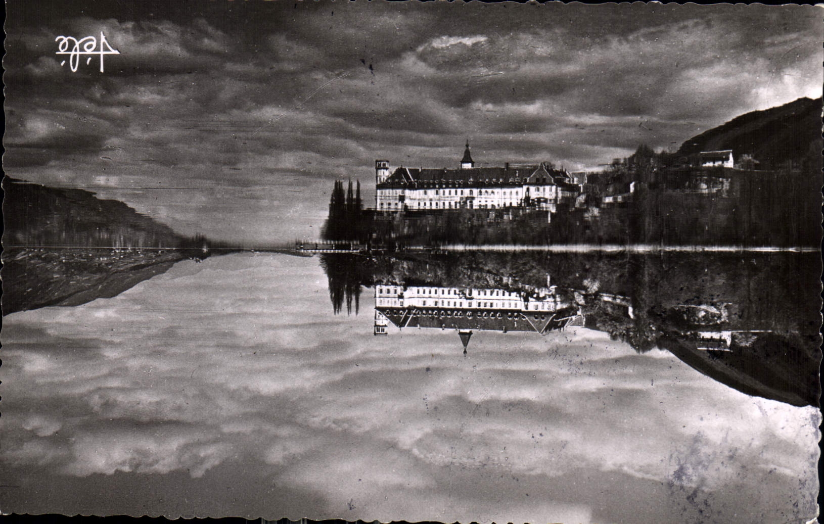 CPA Environs d'Aix les Bains Abbaye d'Hautecombe 