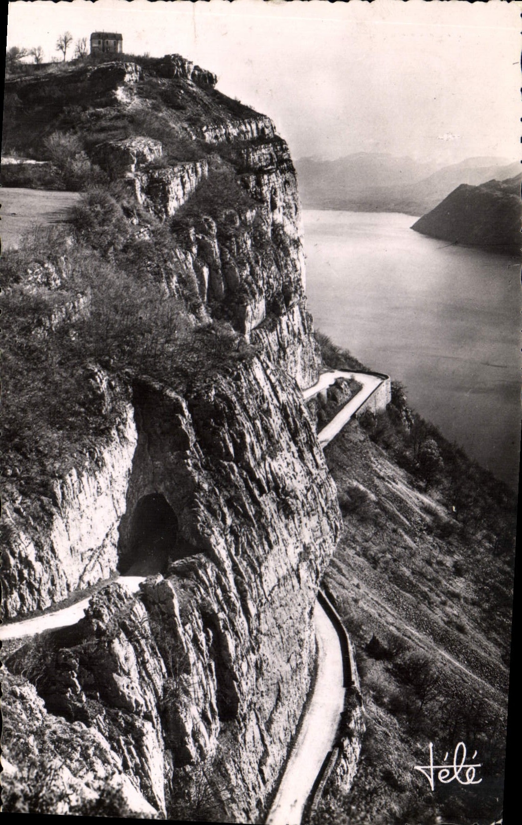 CPA Rocher de la Chambotte et Lac du Bourget 