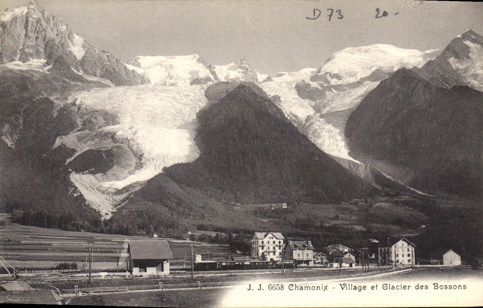 CPA Chamonix Village et Glacier des Bossons 