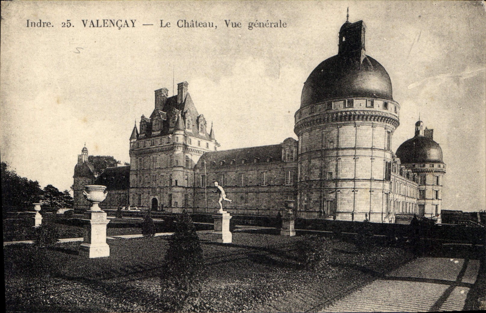 CPA Valencay le Chateau vue generale 