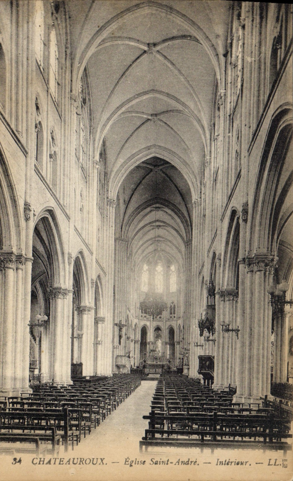 CPA Chateauroux Eglise Saint Andre Interieur