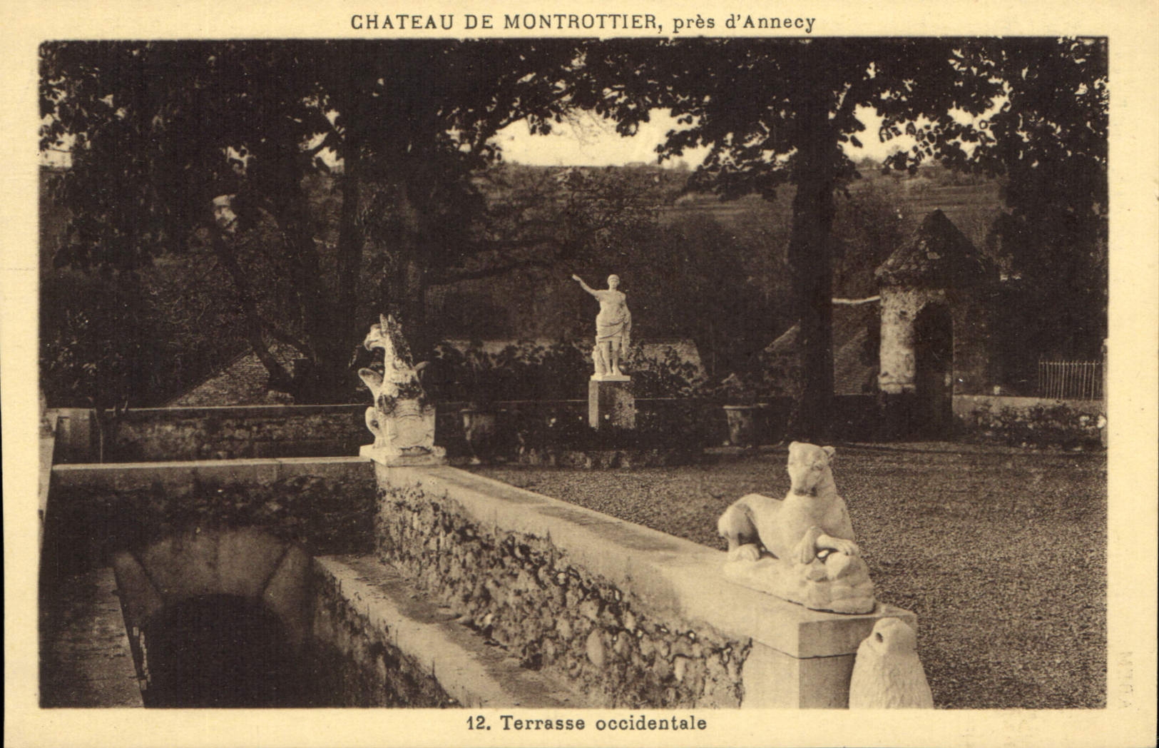 CPA Chateau de Montrottier pres d'Annecy Terrasse occidentale 