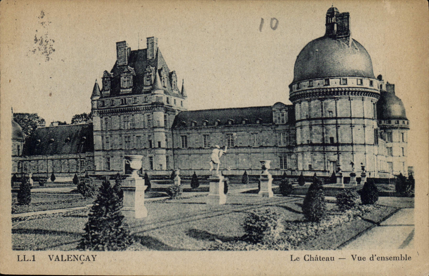 CPA Valencay le Chateau vue d'ensemble 