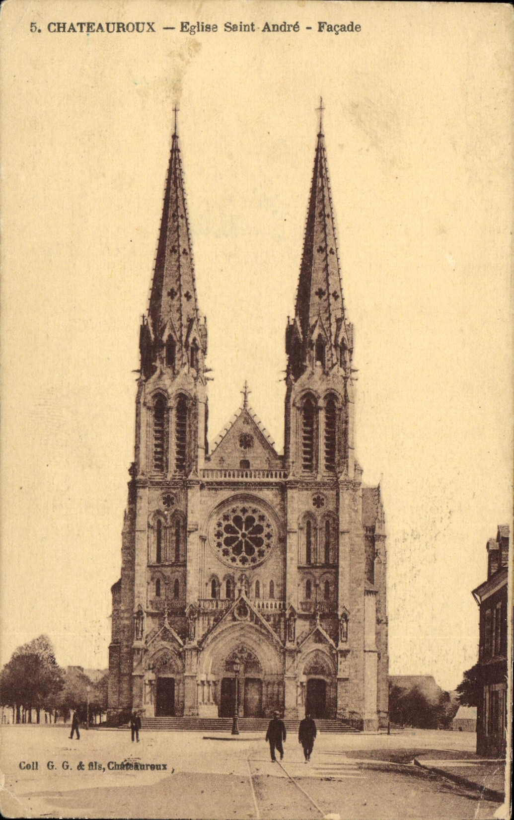CPA Chateauroux Eglise Saint Andre Facade