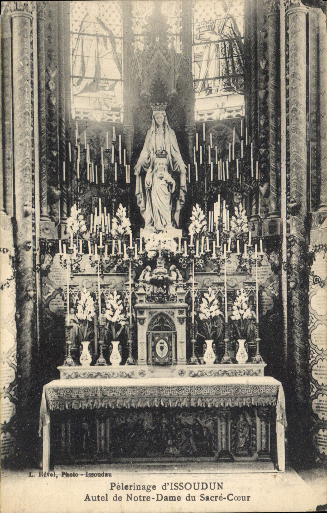 CPA Pelerinage d'Issoudun Autel de Notre Dame du Sacre Coeur 