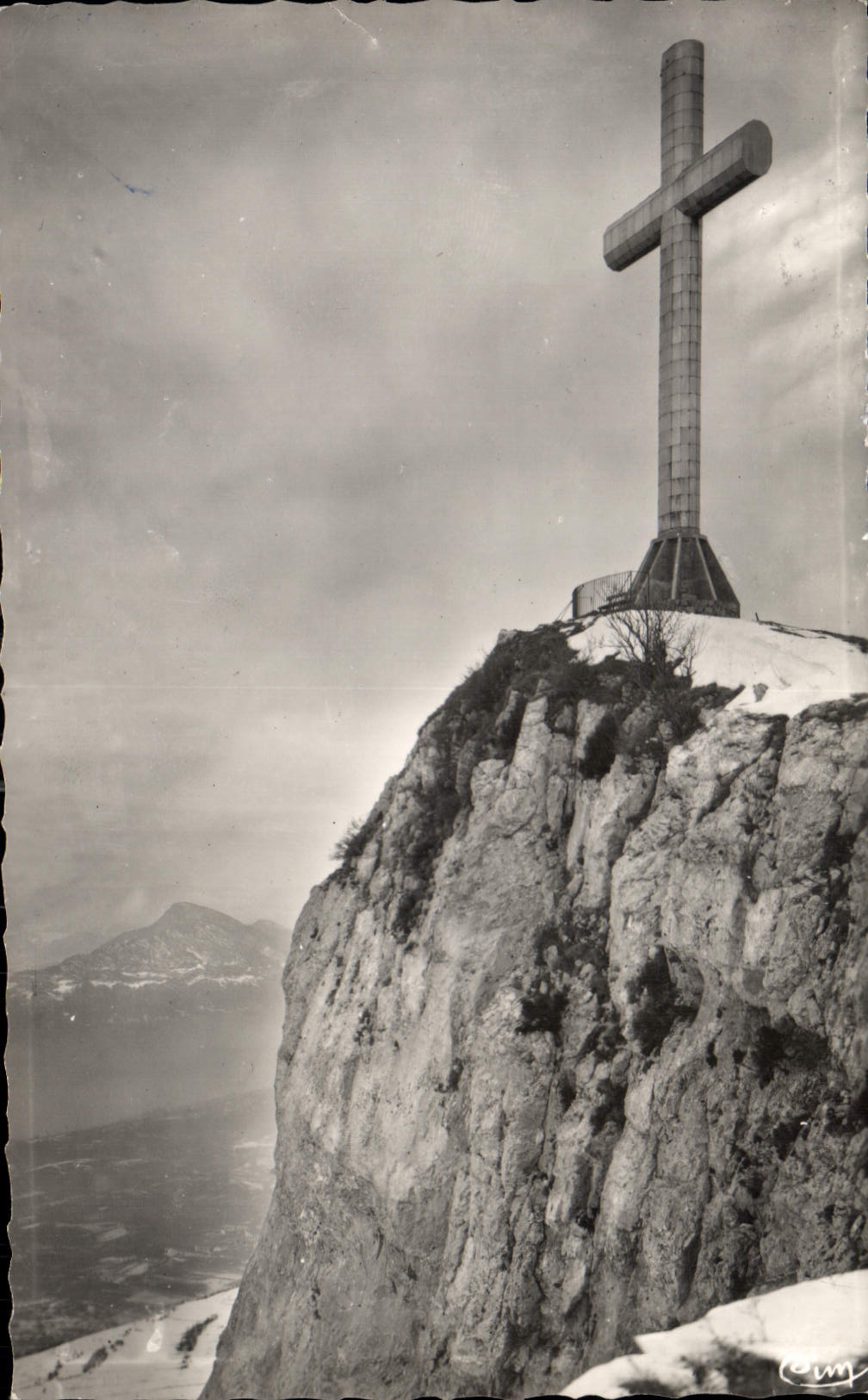 CPA Environs de Chambery les Deserts Savoie la Croix du Nivolet erigee en 1910 construite en beton d