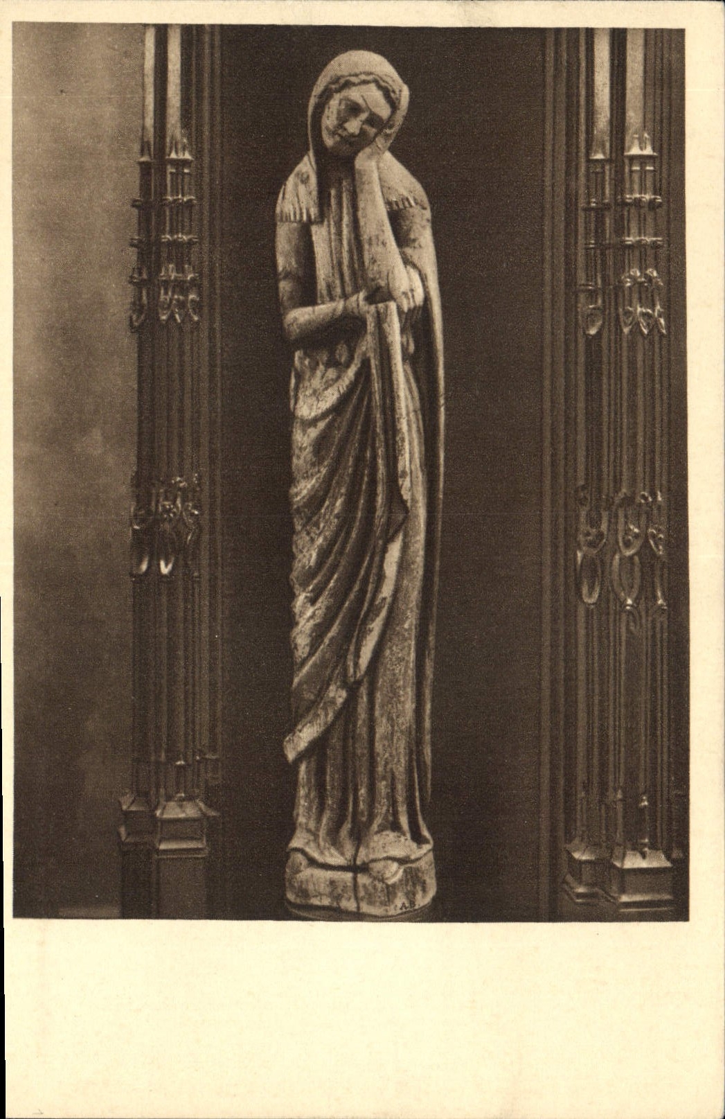 CPA Verneuil S Avre Vierge Dolente EGlise Notre Dame Statue Bois Polychromee 