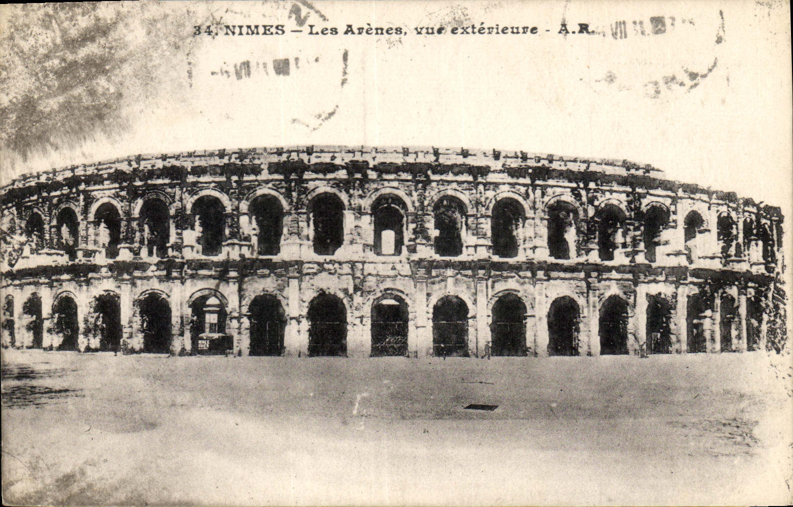CPA Nimes les Arenes vue exterieure 