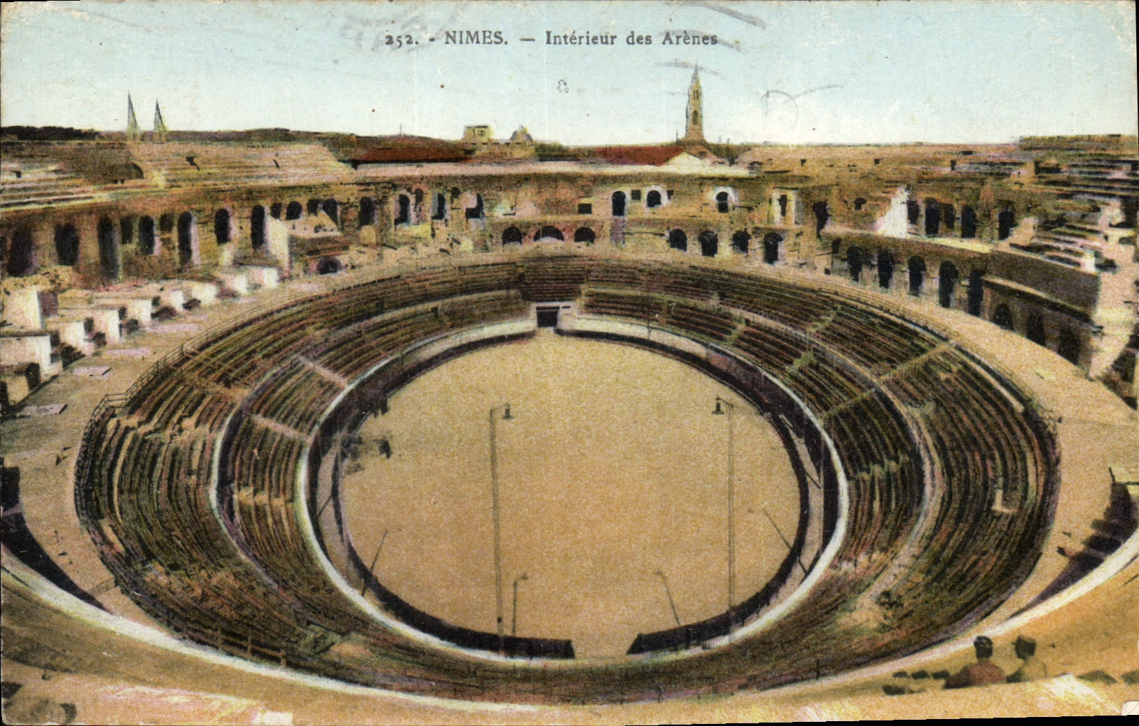 CPA Nimes Interieur des Arenes 