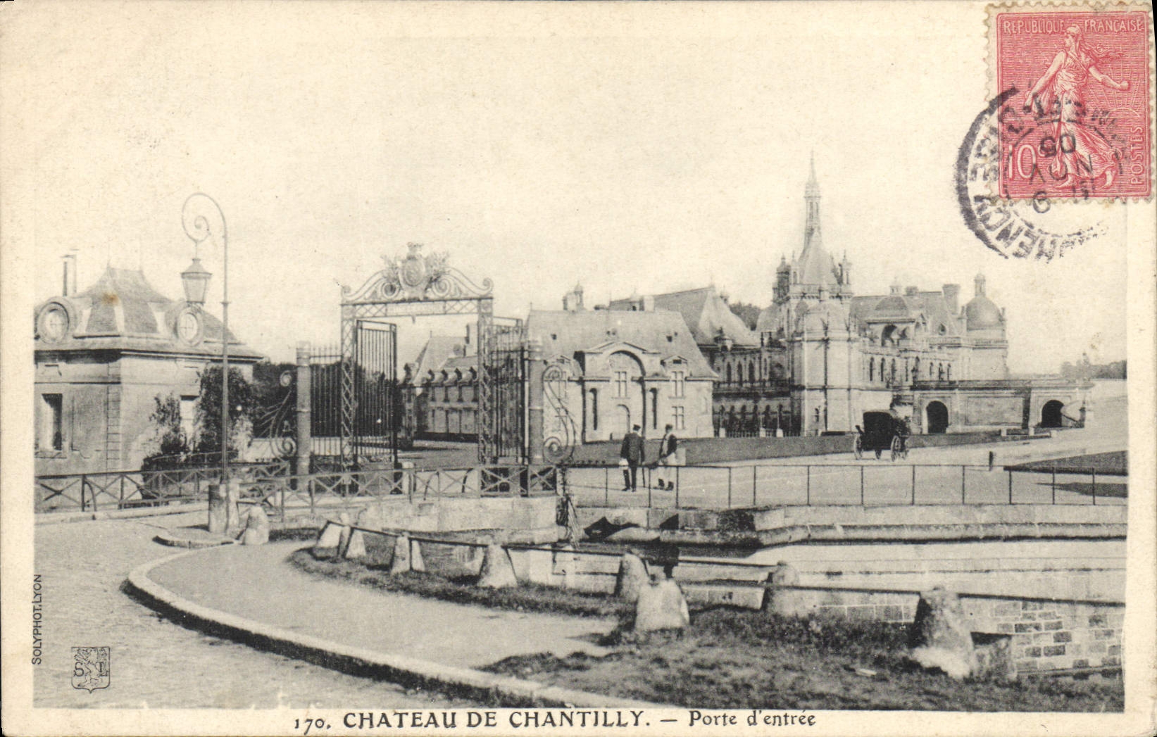 CPA Chateau de Chantilly Porte d'Entree 