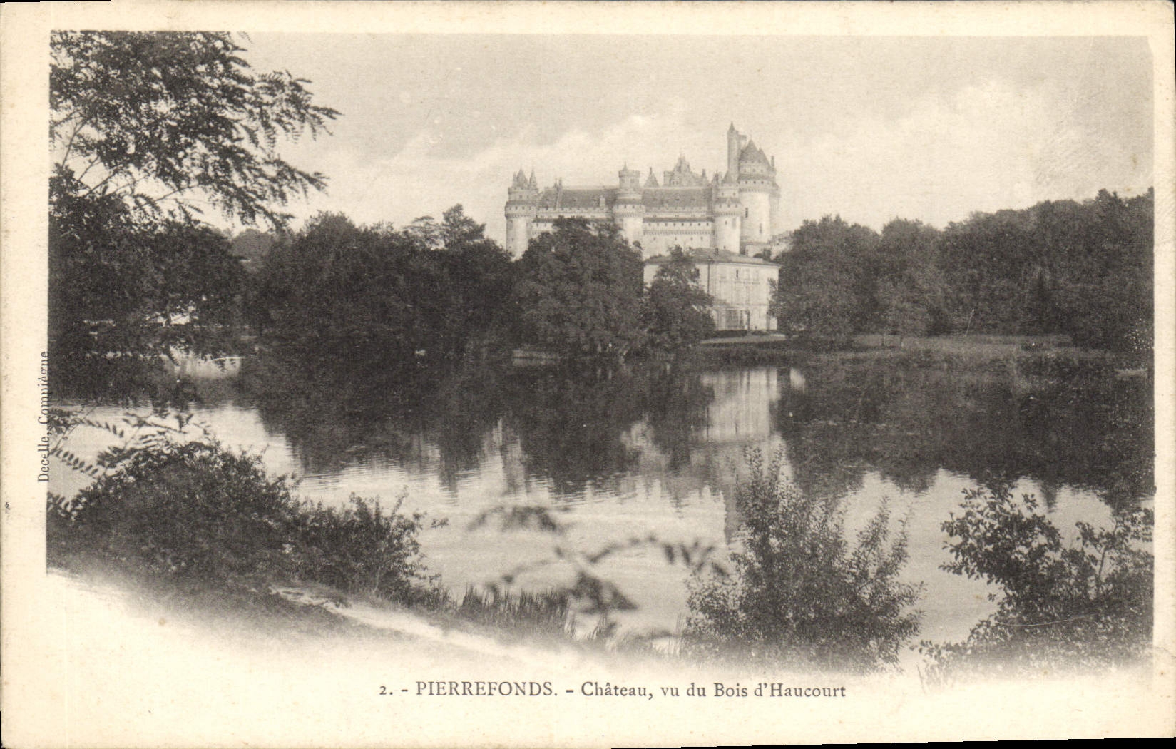 CPA Pierrefonds Chateau vu du Bois d'Haucourt 
