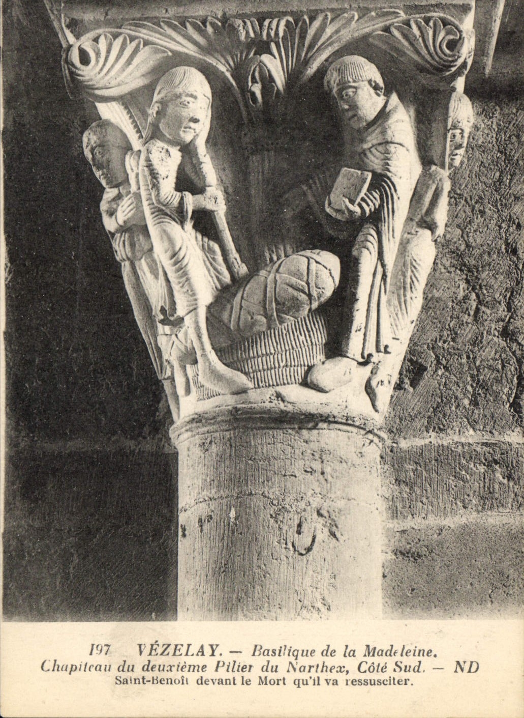 CPA Veselay Basilique de la Madeleine Chapiteau du deuxteme Pilier du Narthex Cote Sud