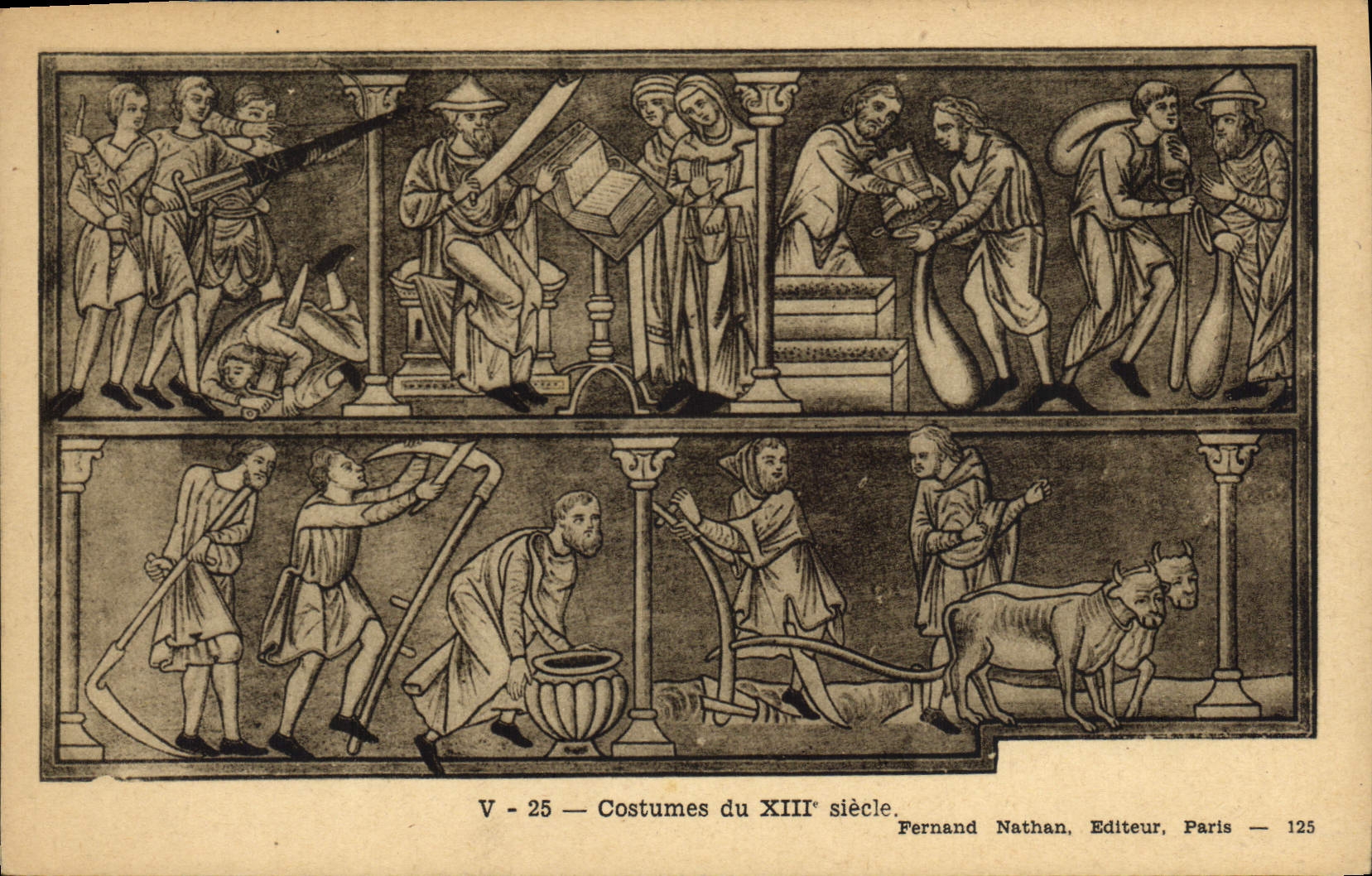 CPA Costumes du XII Fernand Nathan 