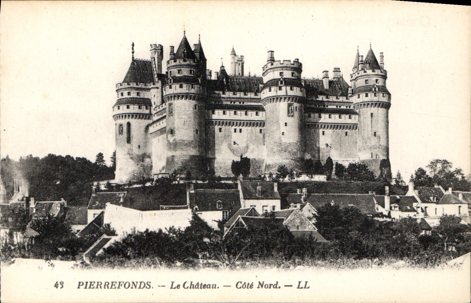 CPA Pierrefonds Le Chateau Cote Nord 