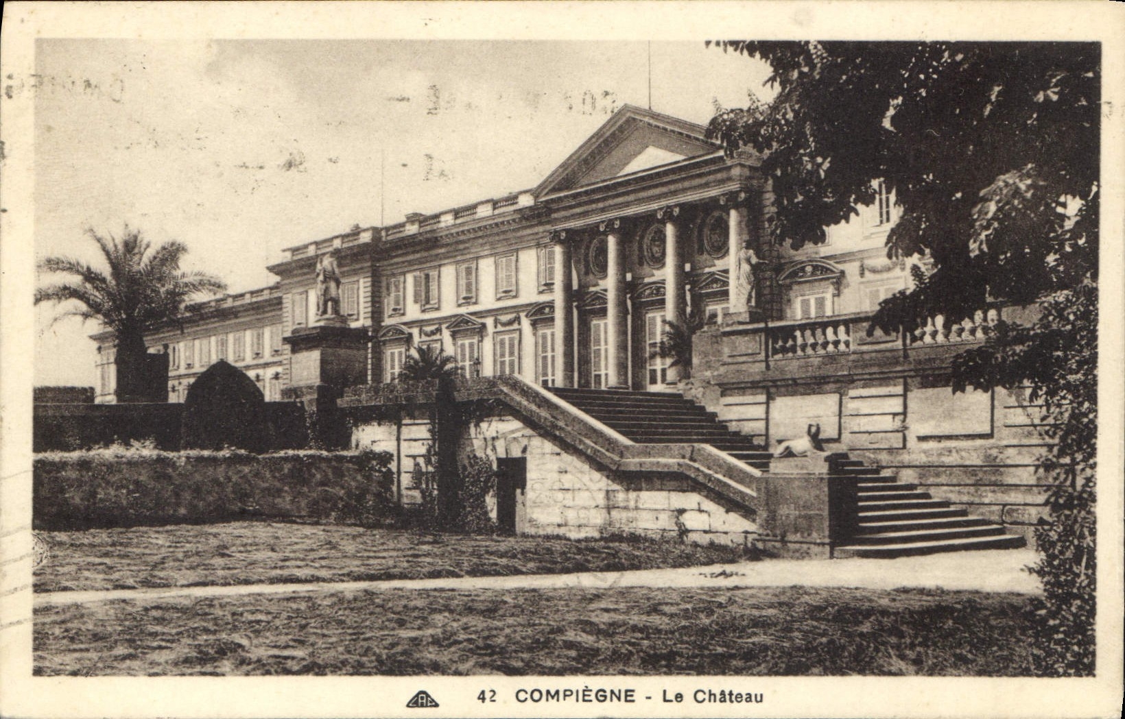 CPA Compiegne Le Chateau 