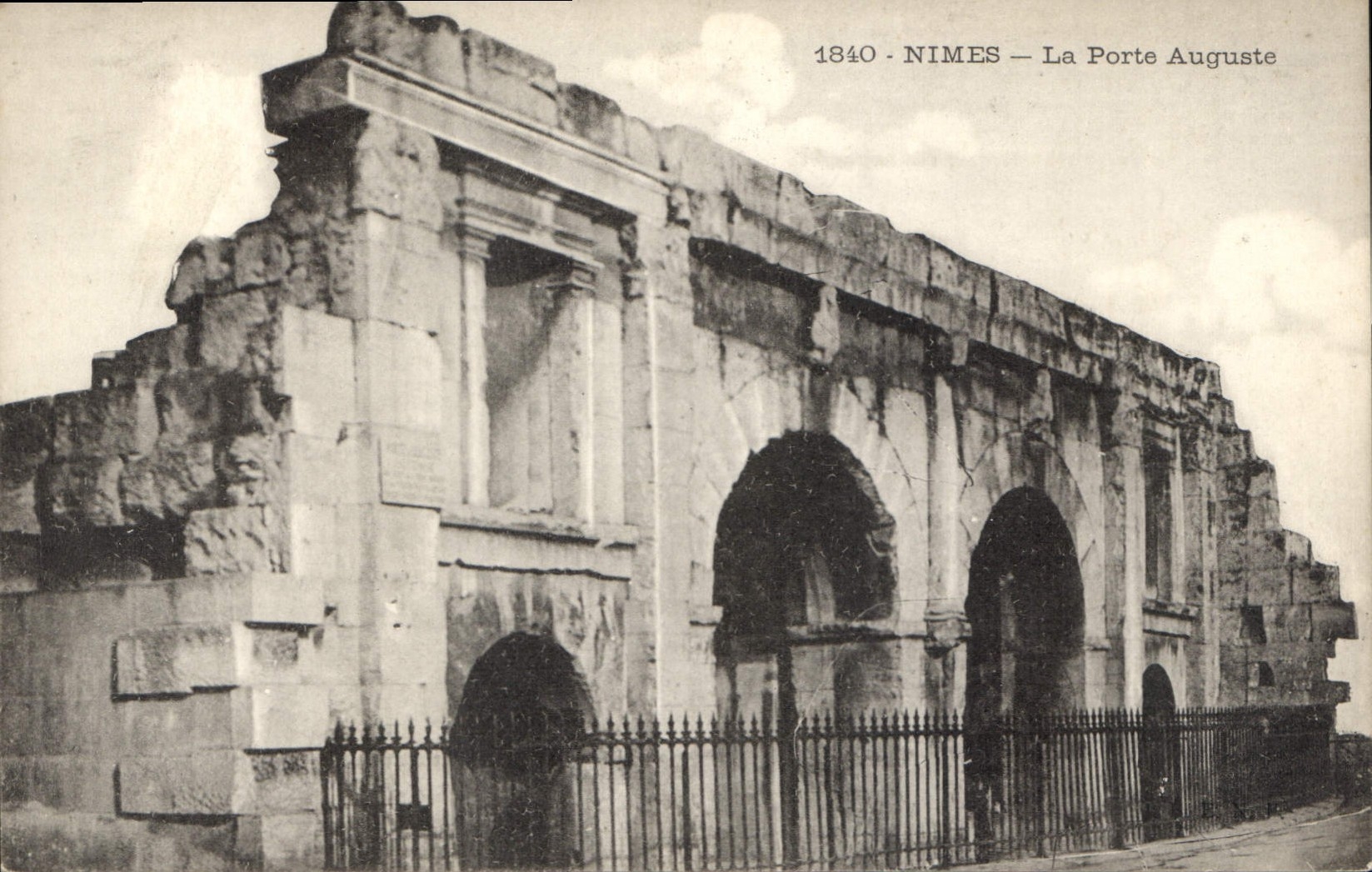 CPA Nimes La Porte Auguste 