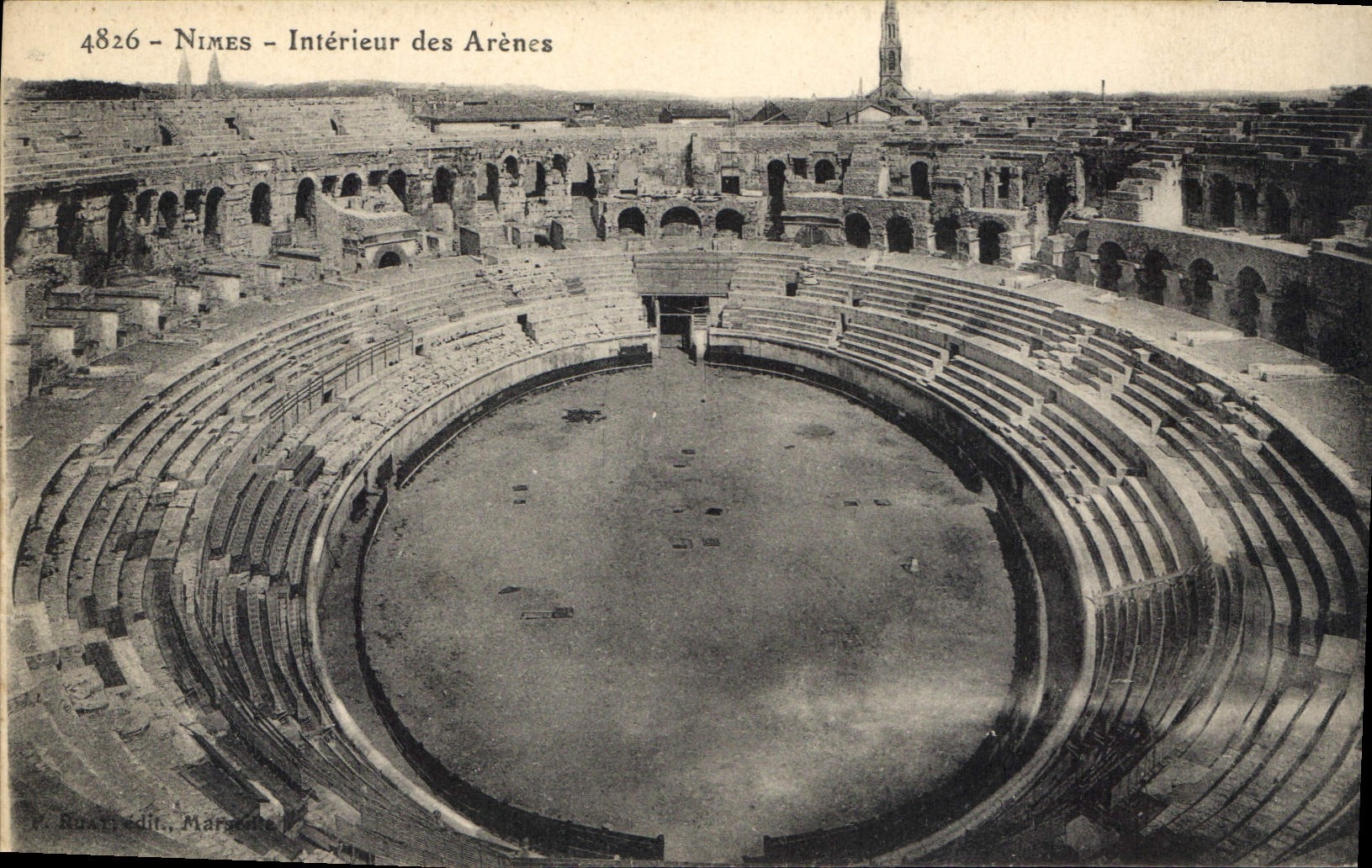 CPA Nimes Interieur des Arenes 