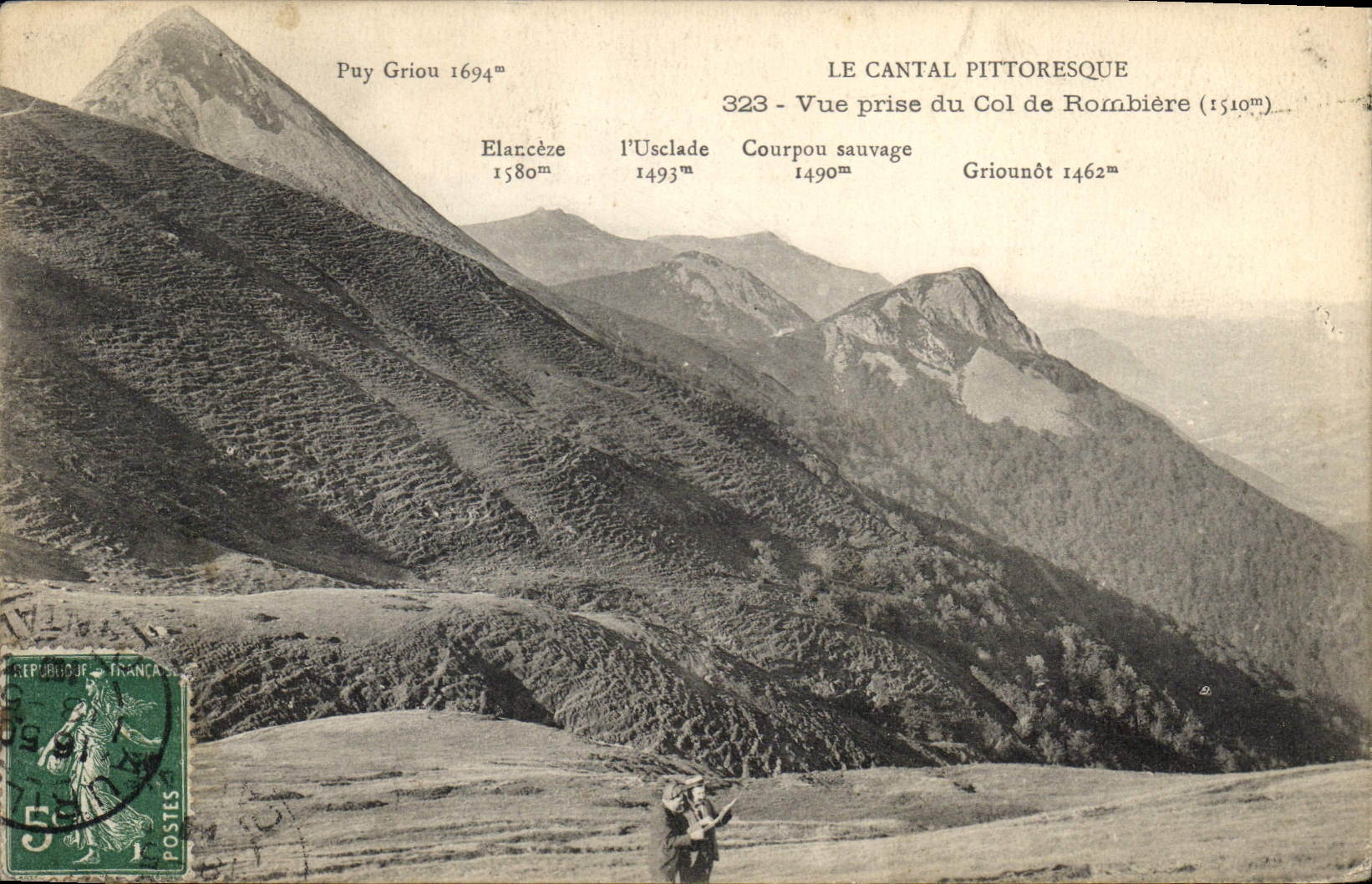 CPA Le Cantal Pittoresque Vue prise du Col de Rombiere