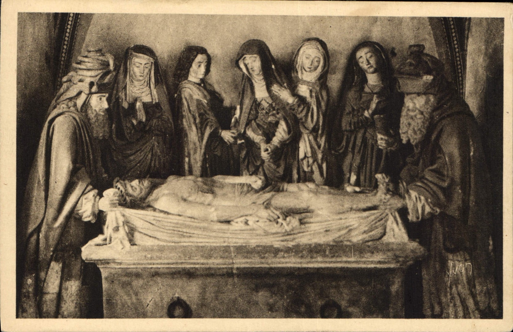 CPA La Douce France La Tolede Auvergnate Salers Cantal Interieur de l'Eglise Mise au Tombeau 