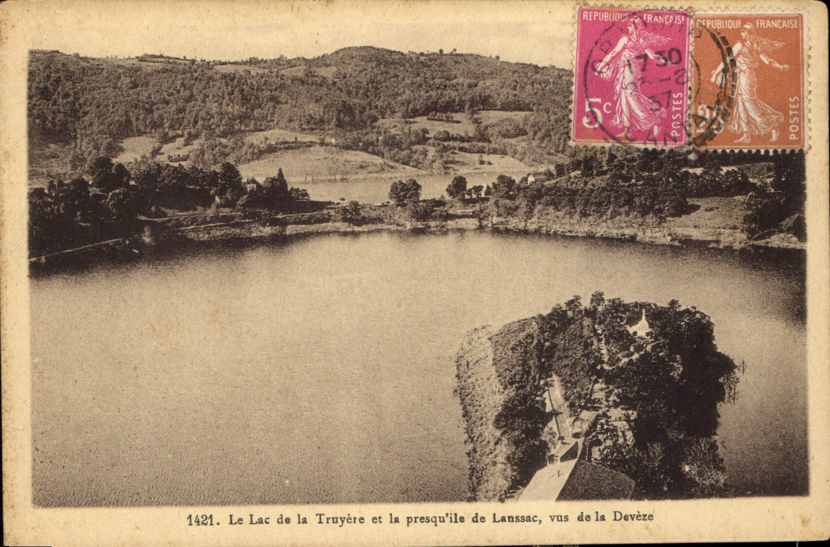 CPA Le Lac de la Truyere et la presquille de Lanssac vus de la Deveze 