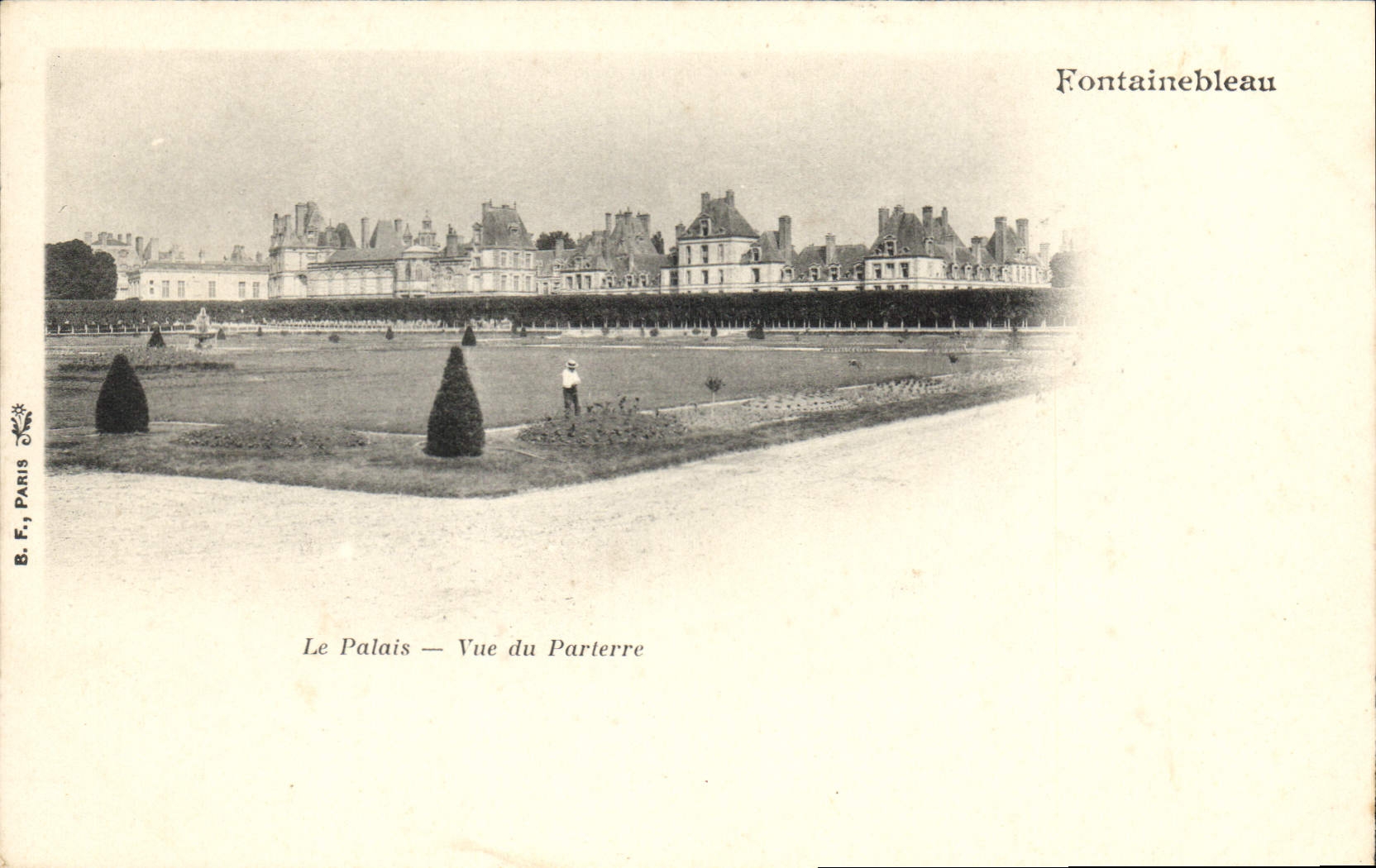 CPA Fontainebleau Le Palais Vue de Parterre 