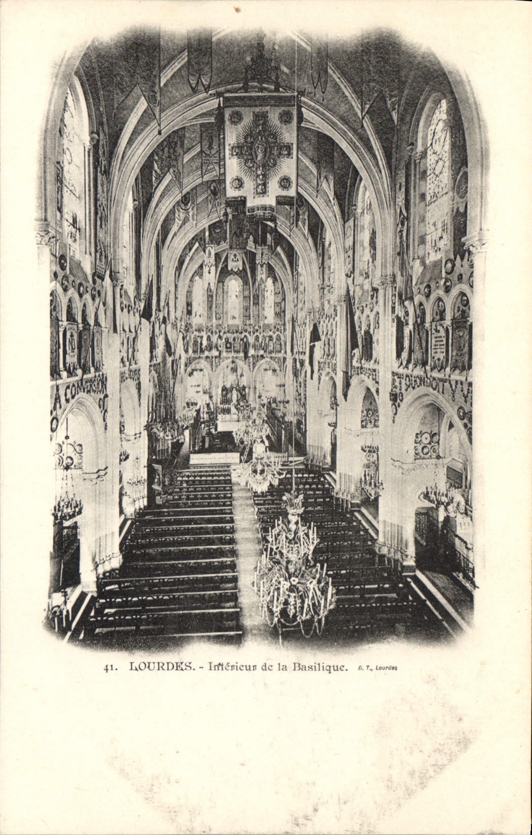 CPA Lourdes Interieur de la basilique