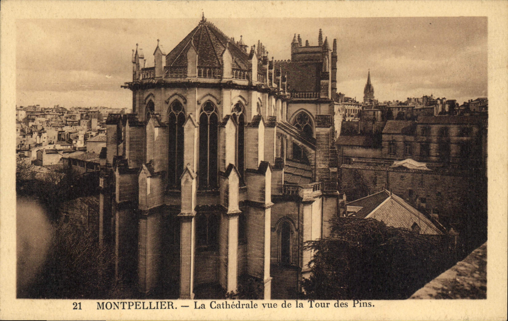 CPA Montpellier La Cathedrale vue de la Tour des Pins 