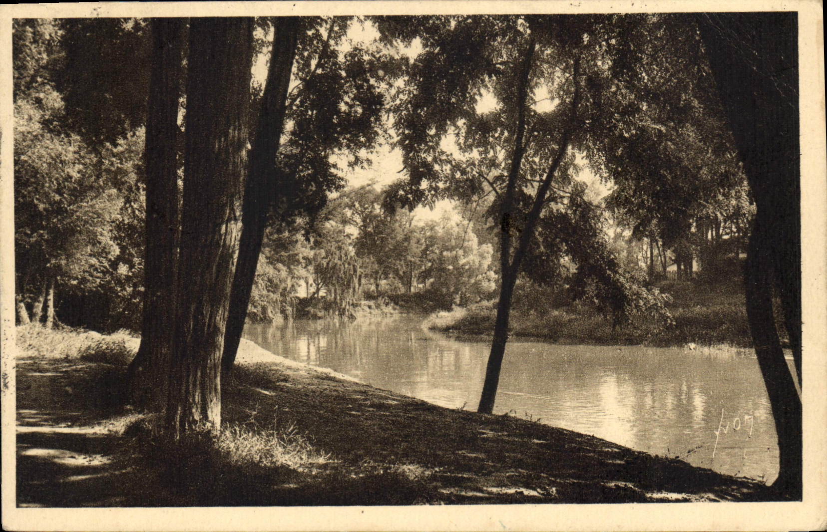 CPA La Douce France Toulouse Hte Garonne les Bords de la Garonne au Perc 