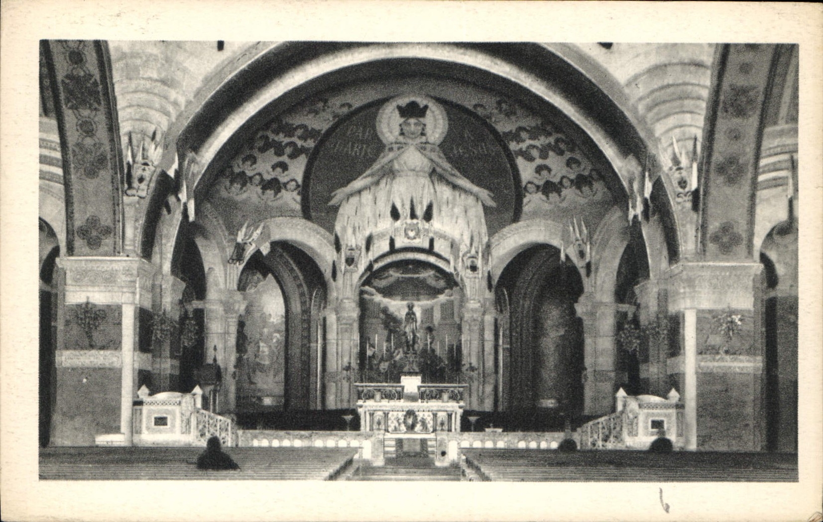 CPA Lourdes Eglise du Rosaire le Maitre Autel 