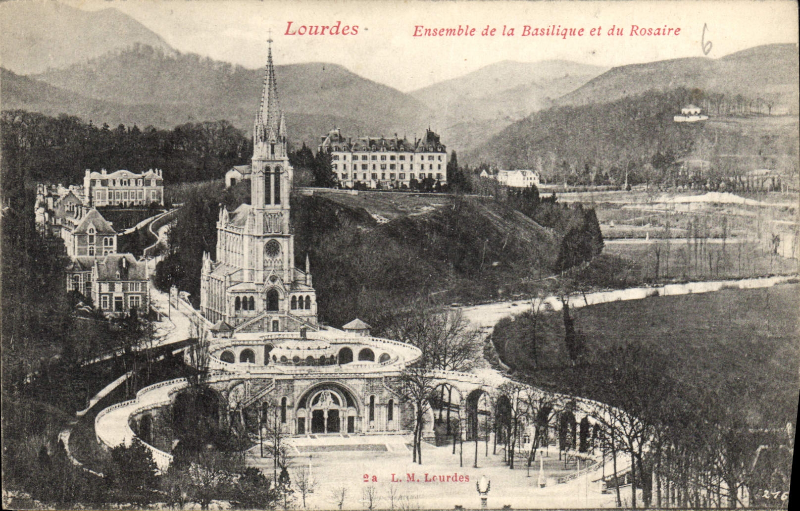 CPA Lourdes Ensemble de la Basilique et du Rosaire 