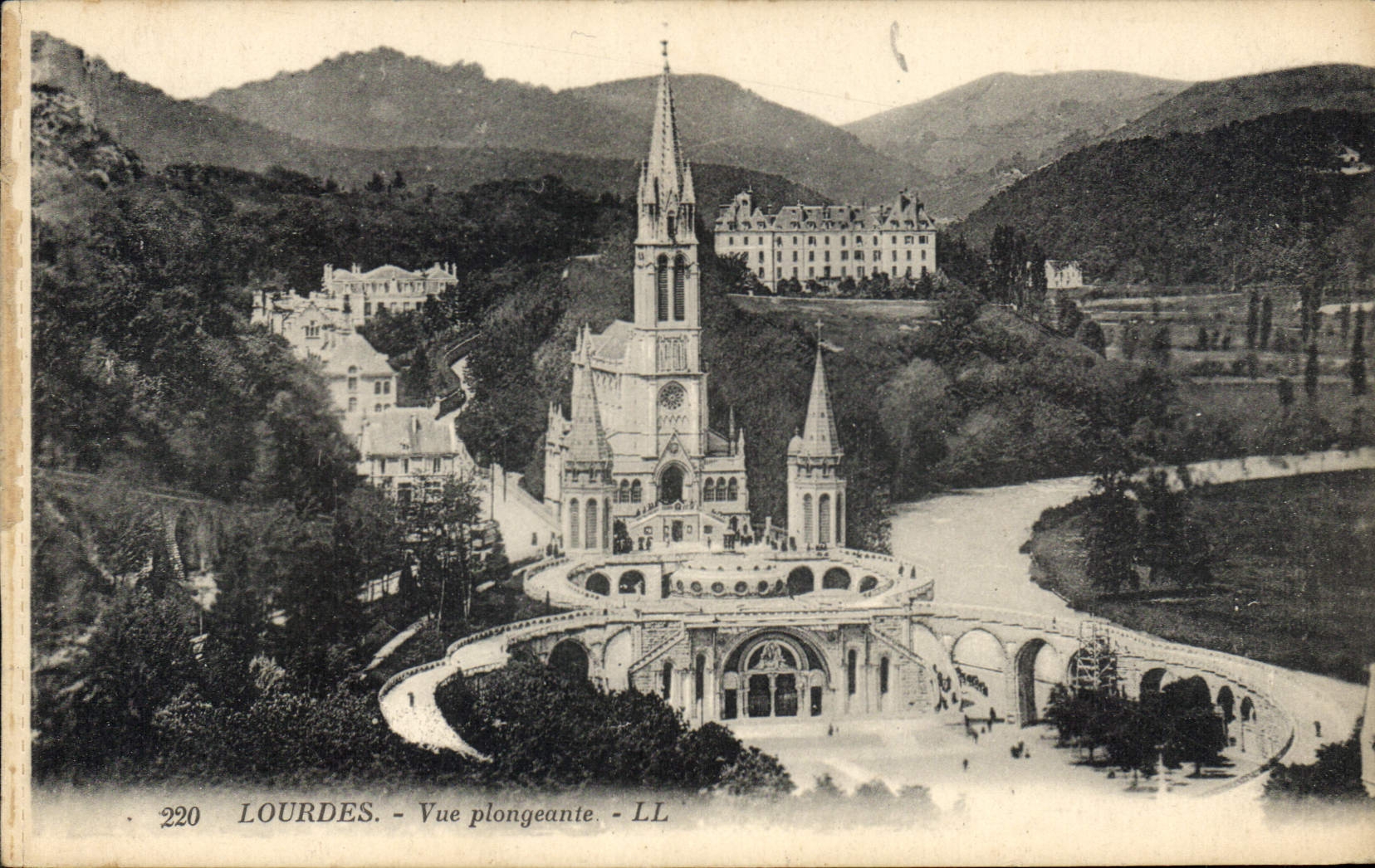 CPA Lourdes Vue plongeante 