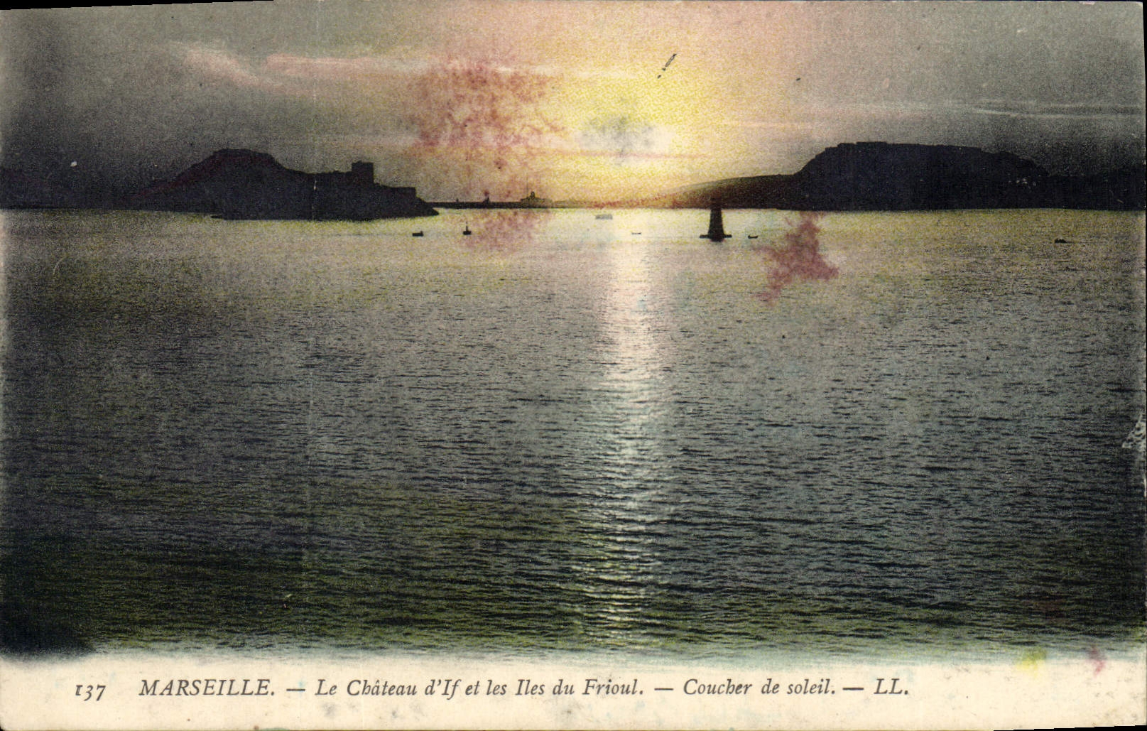 CPA Marseille Le Chateau d'If et les Iles du Frioul Coucher de soleil