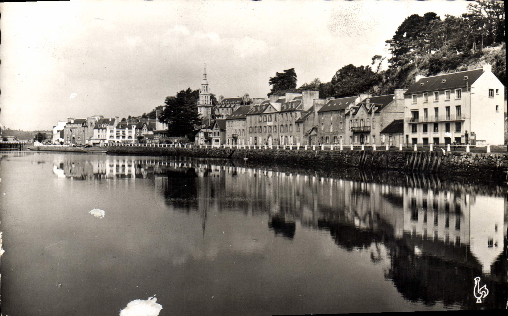 CPA Binic C du N Le Quai Jean Bart 
