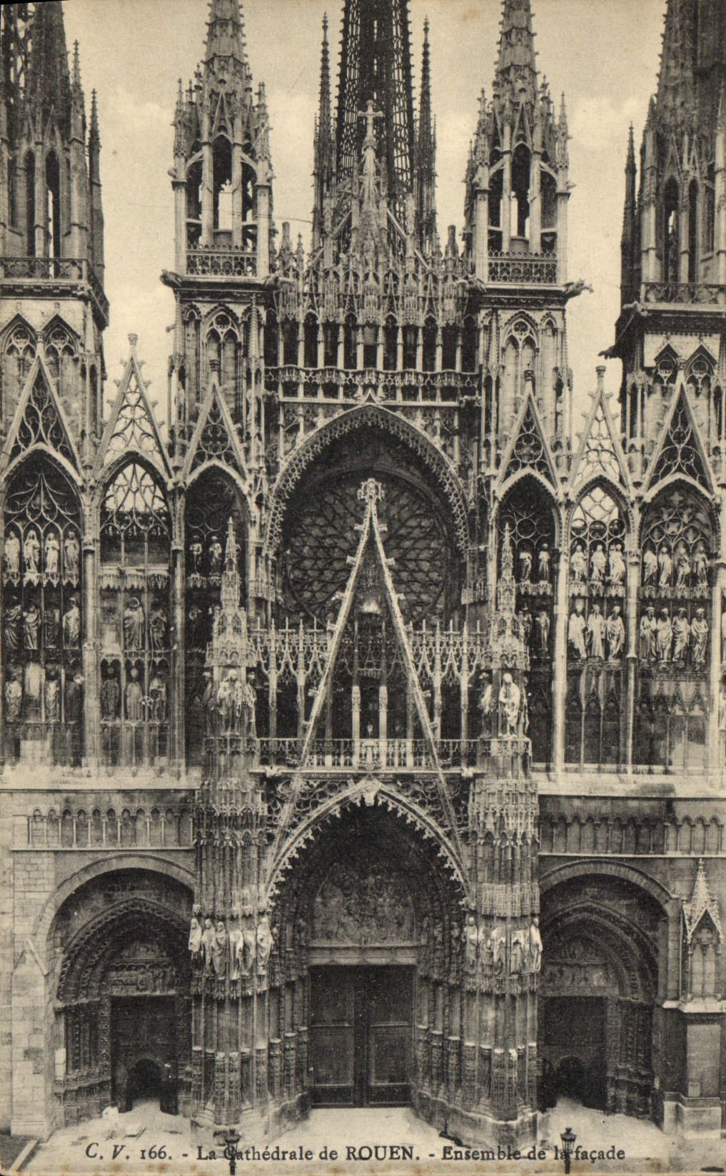 CPA La Cathedrale de Rouen Ensemble de la facade