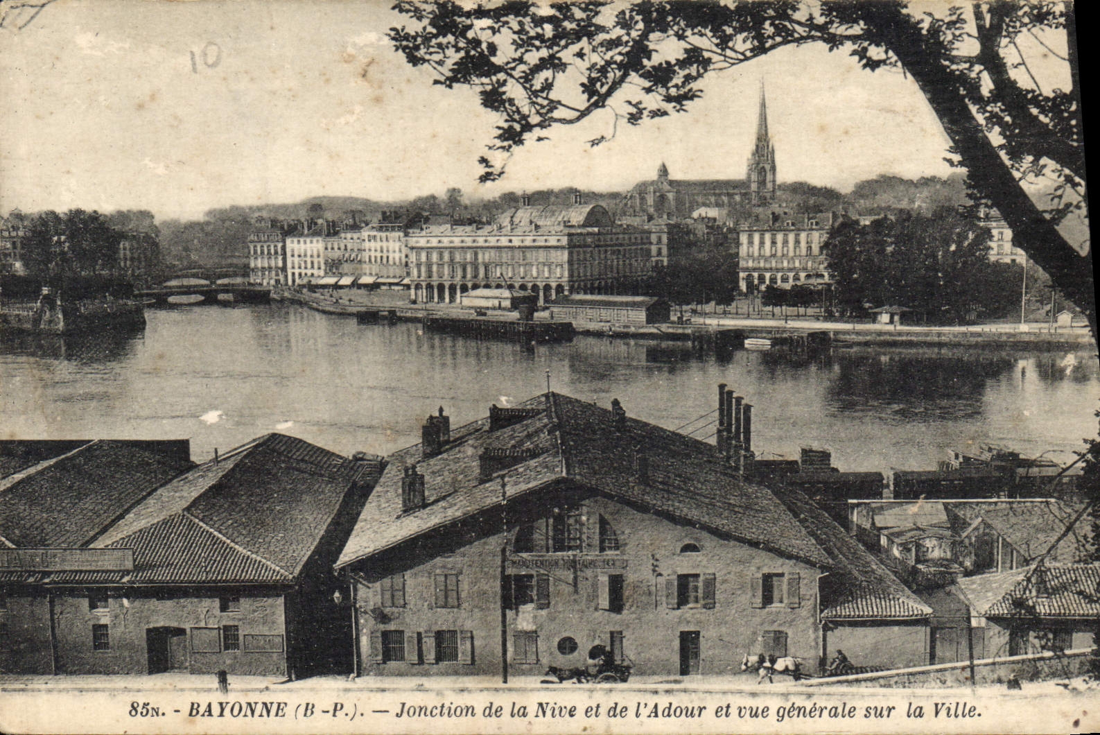 CPA Bayonne Junction de la Nice et de l'Adour et vue generale sur la Ville 