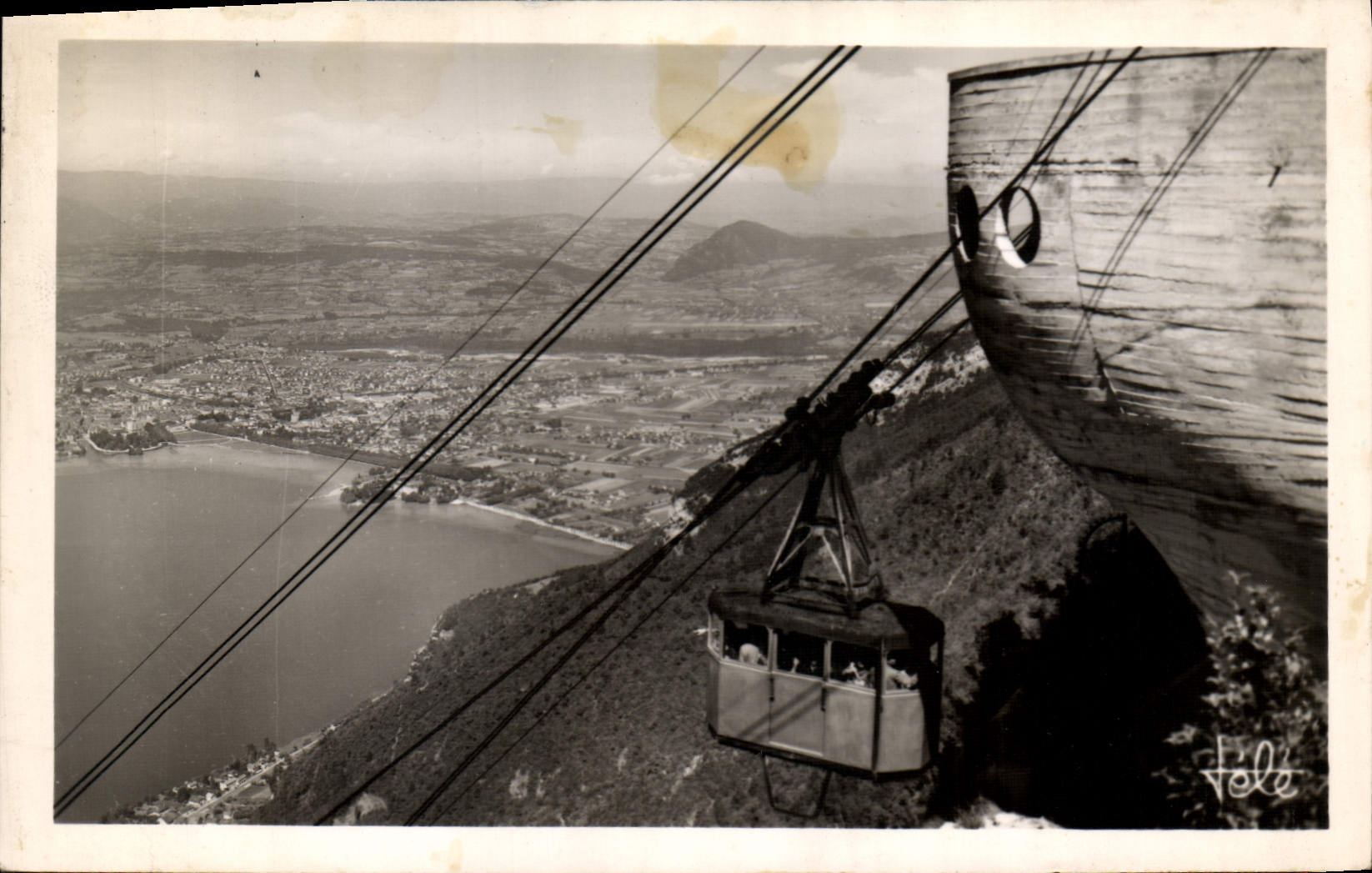 CPA La Teleferique de Veyrier Vue generale d'Annecy