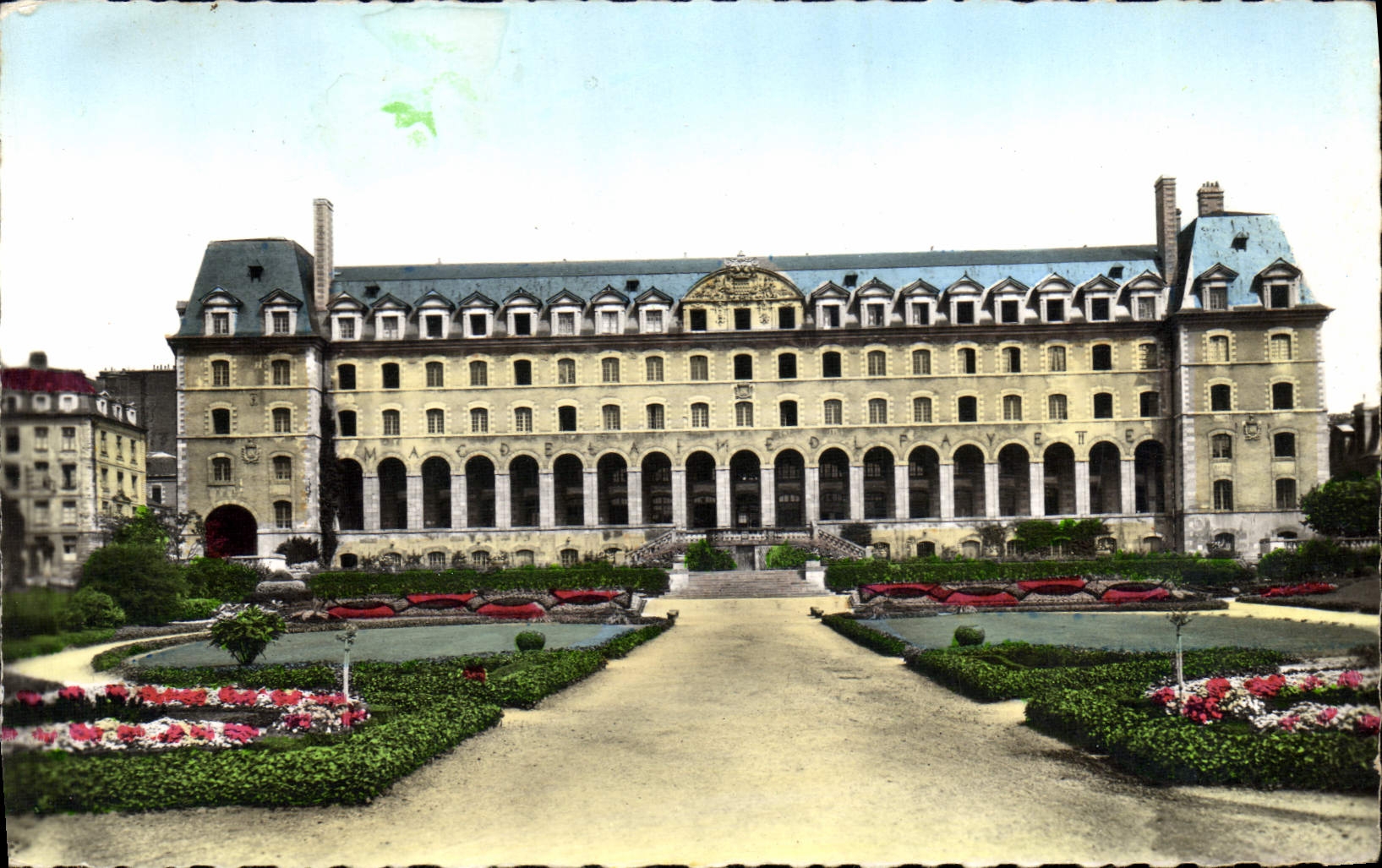 CPA Rennes Le Palais St Georges et le Square 