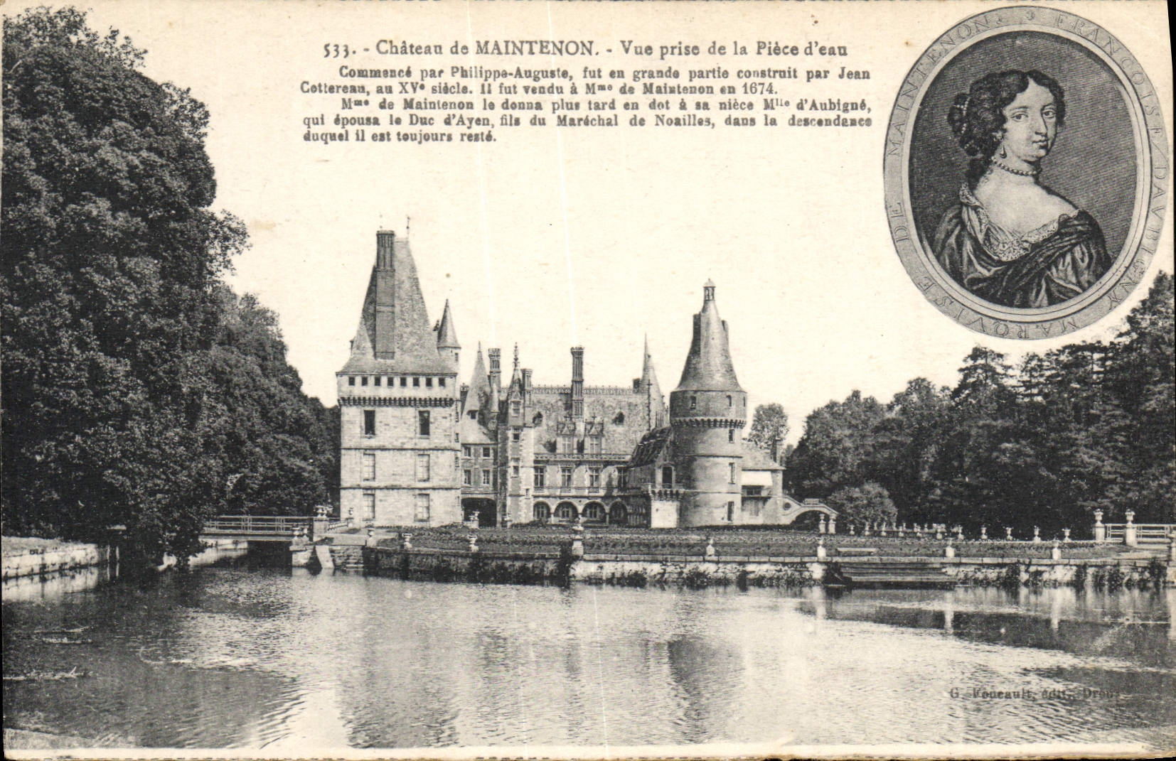 CPA Chateau de Maintenon Vue prise de la Place d'eau