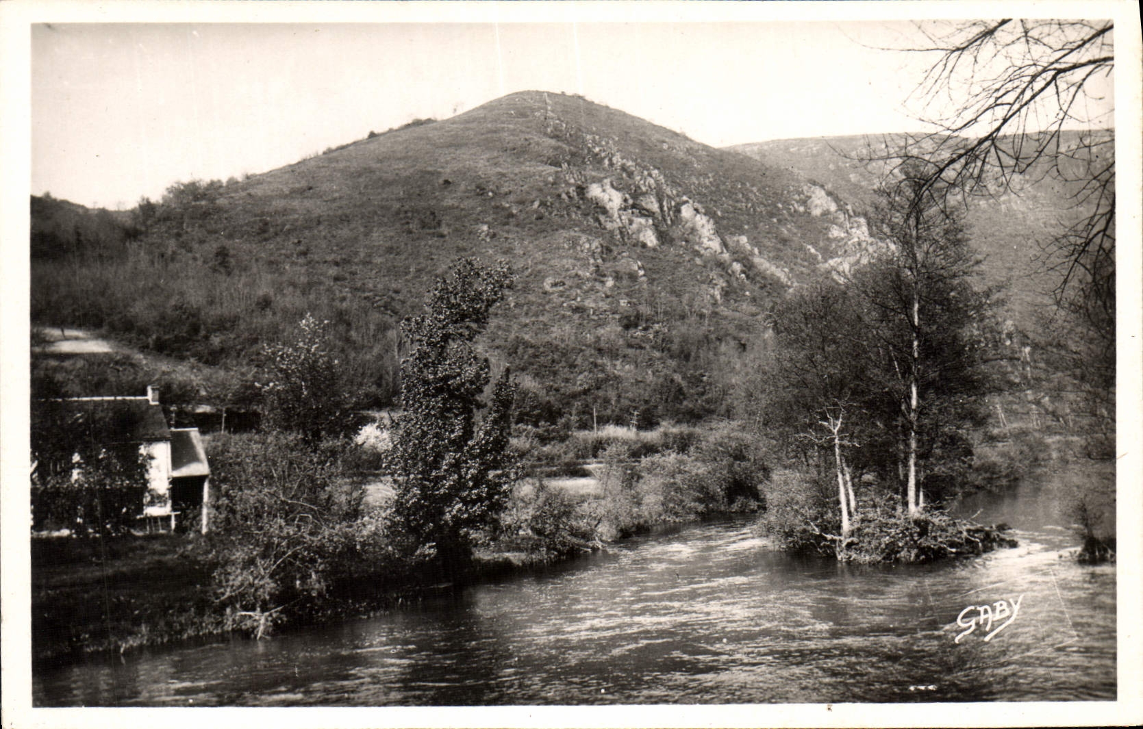 CPA La Suisse Normandie Le Pain de Sucre et les rives de l'Orne 