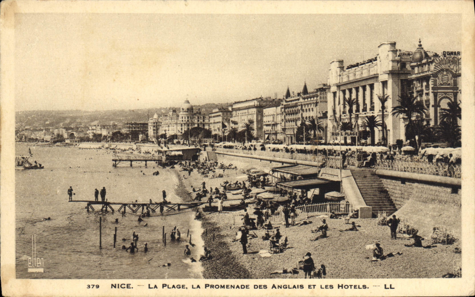 CPA Nice La Plage La Promenade des Anglais et les Hotels