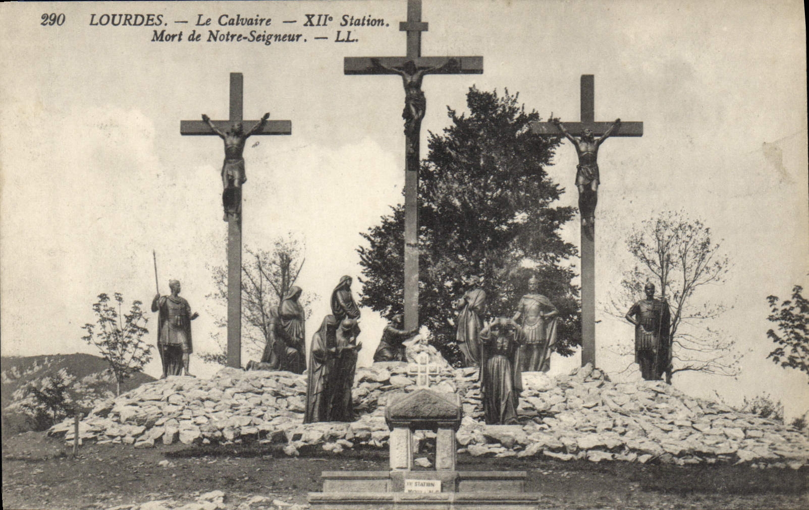 CPA Lourdes Le Calvaire XII Station Mort de Notre Seigneur 